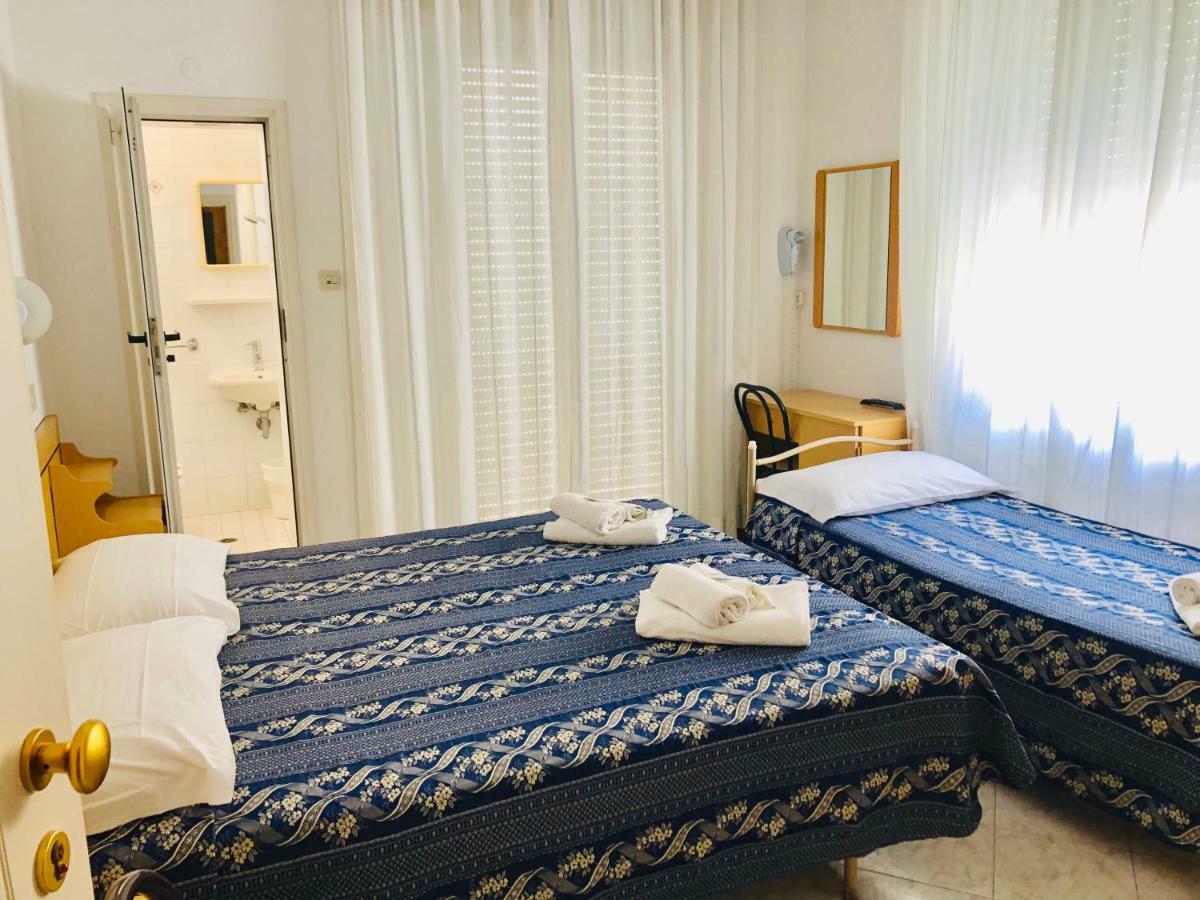 Hotel Villa Lieta 里米尼 外观 照片