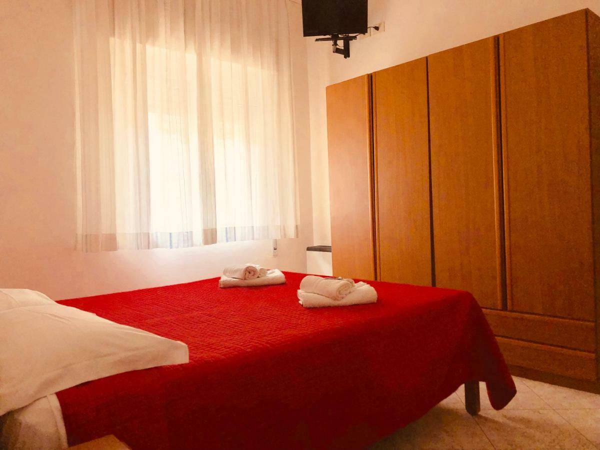 Hotel Villa Lieta 里米尼 外观 照片